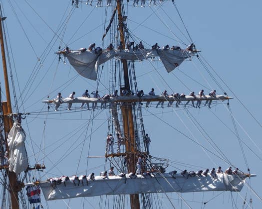 July 4, 2026, New York City, New York, USA: The International Parade of Sail sails up the Hudson River on 04 July 2026 in New York City. Billed as the largest maritime gathering in U.S. history, hundreds of ships and boats are participating in the days-long event to celebrate the nation s 250th anniversary. New York City USA  - ZUMAr334 20260704_znp_r334_045 Copyright: xDebraxL.xRothenbergx