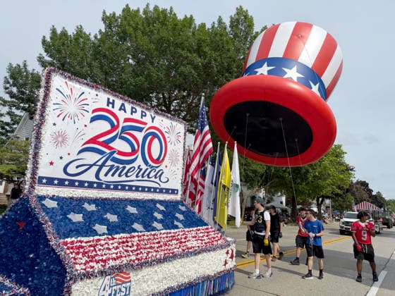 July 4, 2026, Racine, Wisconsin, USA: Racine, Wisconsin hosted its 90th annual 4th of July parade on Main Street July 4, 2026.The theme was Ã¢â‚¬oeHappy 250 America. Racine USA  - ZUMAh154 20260704_znp_h154_015 Copyright: xMarkxHertzbergx