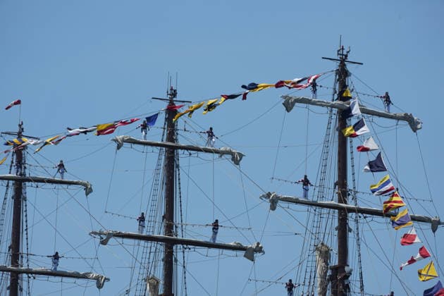 July 4, 2026, New Yok, New York, USA: Sailors stand in the masts of Peru s ship Bap Union during a celebration of America s 250th birthday, a parade of tall ships sail into New York Harbor and up the Hudson River on July 4th, 2026 in New York. New Yok USA  - ZUMAb148 20260704_zap_b148_026 Copyright: xBryanxSmithx