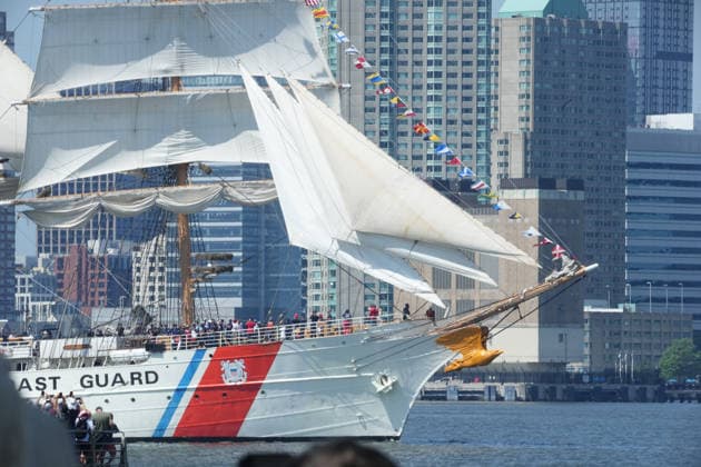 July 4, 2026, New Yok, New York, USA: US Coast Guard Eagle during a celebration of America s 250th birthday, a parade of tall ships and gray hull ships sail into New York Harbor and up the Hudson River on July 4th, 2026 in New York. New Yok USA - ZUMAb148 20260704_zap_b148_060 Copyright: xBryanxSmithx