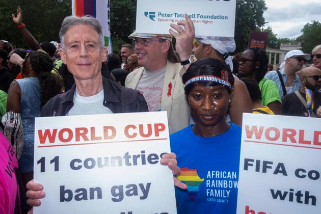 News Bilder des Tages Annual Pride Parade in London, 4 July 2026 Peter Tatchell, a human rights activist, holds a sign accusing FIFA of colluding with 11 homophobic countries, during the annual pride parade from Park Lane to Westminster, London, on 4 July 2026. Tens of thousands gather to celebrate LGBTQIA+ identity. Parade-goers wore rainbow-coloured clothing to celebrate the protest event, which is held yearly in the capital., Credit:Seiya Tanase Avalon  Copyright: xSeiyaxTanasex xAvalonx 1114456375