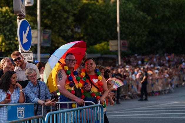 2026 National LGBTI Pride Parade in Madrid The atmosphere in the streets of Madrid during the 2026 National LGBTI Pride Parade on July 4, 2026, in Madrid, Spain. The 2026 National Pride Parade, under the slogan Take to the Streets with Pride: Dissent and Resistance, demands a National Pact against hate speech, the effective implementation of LGBTQ+ and trans laws, the criminalization of conversion therapies with prison sentences, and the recognition of non-binary and intersex people. JULY 4, 2026 PARADE Madrid, Madrid, Spain  Copyright: xMatiasxChiofalox 7644769