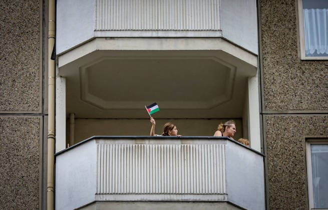 July 4, 2026, Berlin, Berlin, Germany: Berlin, Germany, July 4, 2026: Demonstrators take part in a pro-Palestinian march through central Berlin calling for an end to the war in Gaza, protection of medical workers, and the release of detained Palestinian doctor Hussam Abu Safiya. Participants carried Palestinian flags, banners and photographs during the demonstration. ZUMA Press Wire. Berlin Germany - ZUMAa268 20260704_zip_a268_018 Copyright: xAbdelrahmanxAlkahloutx