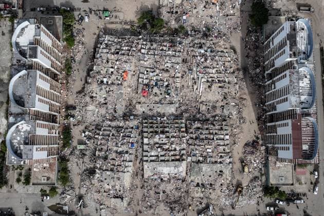 Aerial views reveal scale of devastation in Venezuela after twin earthquakes LA GUAIRA, VENEZUELA - JULY 4: An aerial view captures the catastrophic destruction across the Caraballeda and Caribe neighborhoods in the coastal city of La Guaira, Venezuela, on July 4, 2026, the area hardest hit by the recent 7.2 and 7.5 magnitude twin earthquakes. As emergency response teams continue searching the debris for survivors, the aerial footage underscores the severe impact of the disaster. Cem Tekkesinoglu Anadolu La Guaira Venezuela. Editorial use only. Please get in touch for any other usage.  Copyright: x2026xAnadoluxCemxTekkesinoglux