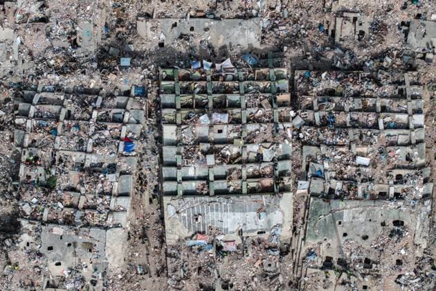 Aerial views reveal scale of devastation in Venezuela after twin earthquakes LA GUAIRA, VENEZUELA - JULY 4: An aerial view captures the catastrophic destruction across the Caraballeda and Caribe neighborhoods in the coastal city of La Guaira, Venezuela, on July 4, 2026, the area hardest hit by the recent 7.2 and 7.5 magnitude twin earthquakes. As emergency response teams continue searching the debris for survivors, the aerial footage underscores the severe impact of the disaster. Cem Tekkesinoglu Anadolu La Guaira Venezuela. Editorial use only. Please get in touch for any other usage.  Copyright: x2026xAnadoluxCemxTekkesinoglux