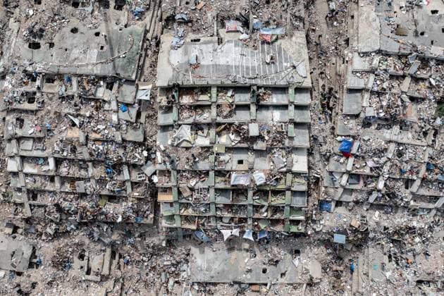 Aerial views reveal scale of devastation in Venezuela after twin earthquakes LA GUAIRA, VENEZUELA - JULY 4: An aerial view captures the catastrophic destruction across the Caraballeda and Caribe neighborhoods in the coastal city of La Guaira, Venezuela, on July 4, 2026, the area hardest hit by the recent 7.2 and 7.5 magnitude twin earthquakes. As emergency response teams continue searching the debris for survivors, the aerial footage underscores the severe impact of the disaster. Cem Tekkesinoglu Anadolu La Guaira Venezuela. Editorial use only. Please get in touch for any other usage.  Copyright: x2026xAnadoluxCemxTekkesinoglux