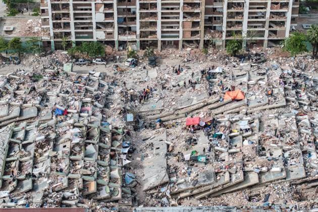 Aerial views reveal scale of devastation in Venezuela after twin earthquakes LA GUAIRA, VENEZUELA - JULY 4: An aerial view captures the catastrophic destruction across the Caraballeda and Caribe neighborhoods in the coastal city of La Guaira, Venezuela, on July 4, 2026, the area hardest hit by the recent 7.2 and 7.5 magnitude twin earthquakes. As emergency response teams continue searching the debris for survivors, the aerial footage underscores the severe impact of the disaster. Cem Tekkesinoglu Anadolu La Guaira Venezuela. Editorial use only. Please get in touch for any other usage.  Copyright: x2026xAnadoluxCemxTekkesinoglux