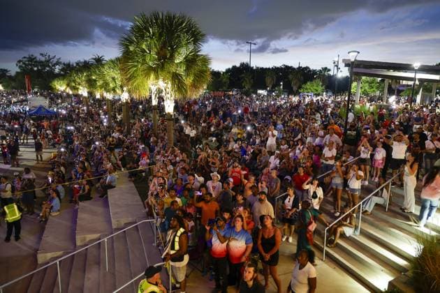July 4, 2026, Tampa, Florida, USA: Spectators watch a drone light show at Julian B. Lane Riverfront Park as part of the Liberty By The Bay citywide celebration on Saturday, July 4, 2026 in Tampa. Tampa USA  - ZUMAs70_ 20260704_zan_s70_011 Copyright: xLuisxSantanax