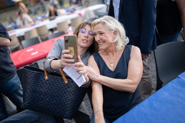 Marine Le Pen and Jordan Bardella at the RN party event La fete champetre - Lievin AJ President of Rassemblement National parliamentary group Marine Le Pen reacts and takes selfies with supporters (supporter) during a RN party event La fete champetre in Lievin, northern France on July 4, 2026. Photo by Alexis Jumeau ABACAPRESS.COM. Paris France  Copyright: xJumeauxAlexis ABACAx