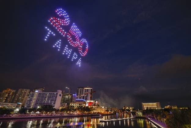 July 4, 2026, Tampa, Florida, USA: A drone light show entertains the crowd of thousands at Julian B. Lane Riverfront Park as part of the Liberty By The Bay citywide celebration on Saturday, July 4, 2026 in Tampa. Tampa USA - ZUMAs70_ 20260704_zan_s70_012 Copyright: xLuisxSantanax