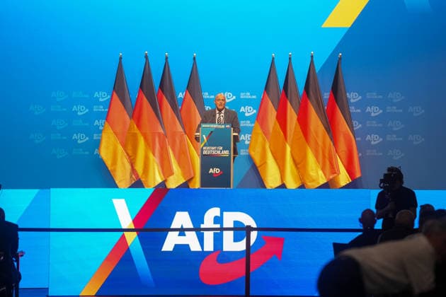Erfurt Peter Boehringer am Rednerpult auf dem Bundesparteitag der AfD Peter Boehringer am Rednerpult am 04.07.2026 auf dem Bundesparteitag der Alternative fuer Deutschland in Erfurt, Peter Boehringer am Rednerpult auf dem Bundesparteitag der AfD, *** Erfurt: Peter Boehringer at the podium at the AfD National Party Convention; Peter Boehringer at the podium on July 4, 2026, at the National Party Convention of Alternative for Germany in Erfurt; Peter Boehringer at the podium at the AfD National Party Convention, Copyright: xEibner-Pressefoto PiaxSchindlerx EP_PSR