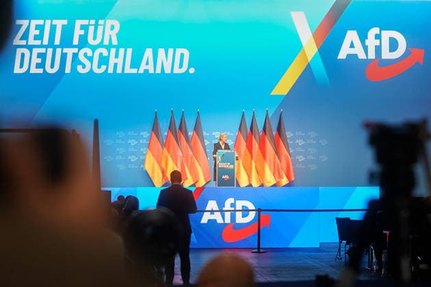 Erfurt Alice Weidel (Bundessprecherin der Alternative fuer Deutschland) am Rednerpult auf dem Bundesparteitag der AfD Alice Weidel (Bundessprecherin der Alternative fuer Deutschland) am Rednerpult auf dem Bundesparteitag der AfD am 04.07.2026 in Erfurt, Alice Weidel (Bundessprecherin der Alternative fuer Deutschland) am Rednerpult auf dem Bundesparteitag der AfD, *** Erfurt: Alice Weidel, national spokesperson for Alternative for Germany, at the lectern at the AfD national party convention. Alice Weidel, national spokesperson for Alternative for Germany, at the lectern at the AfD national party convention on July 4, 2026, in Erfurt, Alice Weidel, national spokesperson for Alternative for Germany, at the podium during the AfD’s national p Copyright: xEibner-Pressefoto PiaxSchindlerx EP_PSR