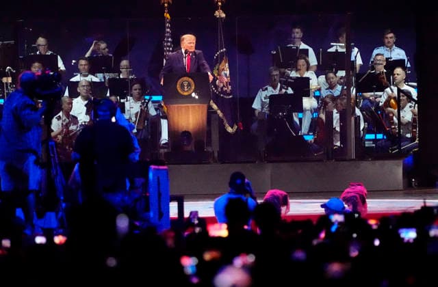 President Donald Trump speaks during a Salute to America event to celebrate America s 250th anniversary in Washington DC on Saturday, July 4, 2026. The speech is scheduled to conclude with a 35 minute fireworks display featuring 850,000 pyrotechnic effects.  WAP20260704901 DANIELxHEUER