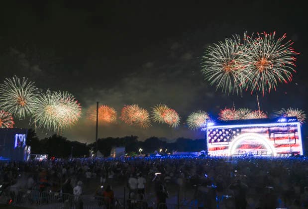 Fireworks light up the night sky over the National Mall as part of the America 250 celebrations in Washington DC on Saturday, July 4, 2026. The 35 minute July 4 fireworks show will feature 850,000 fireworks and pyrotechnic effects.  WAP20260704934 DANIELxHEUER
