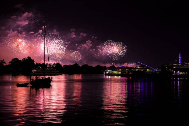 July 5, 2026, Washington, District Of Columbia, USA: The Freedom 250 fireworks display celebrating the 250th anniversary of the United States of America is seen from the Southwest Waterfront in Washington, D.C. on July 5, 2026. Washington USA - ZUMAd227 20260705_znp_d227_003 Copyright: xBryanxDozierx