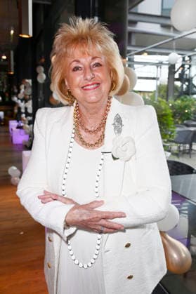Stefanie Simon beim Diner en Blanc mit Bootsfahrt zum NYX Hotel Berlin Köpenick. Berlin, 04.07.2026 *** Stefanie Simon at the Diner en Blanc with a boat ride to the NYX Hotel Berlin Köpenick, Berlin, July 4, 2026 Foto:xN.xKubelkax xFuturexImagex blanc_6708
