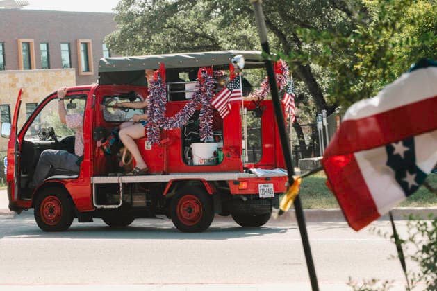 July 4, 2026: Austin, Texas. The Fourth of July parade and gathering at North West Hills, a neighborhood in Austin, is a long time tradition, that many from the neighborhood and surrounding areas come out to see. - ZUMAda1_ 20260704_zap_da1_007 Copyright: xSandraxDahdahx