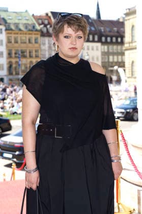Annika Neugart bei der Ankunft zum Event Oper für alle 2026 im Rahmen der Münchner Opernfestspiele mit der Live-Opernübertragung von Richard Wagners Die Walküre im Nationaltheater. München, 04.07.2026 *** Annika Neugart upon her arrival at the Opera for All 2026 event, part of the Munich Opera Festival, featuring a live opera broadcast of Richard Wagner s *Die Walküre* at the National Theater in Munich, July 4, 2026 Foto:xN.xKolinzx xFuturexImagex oper_6715