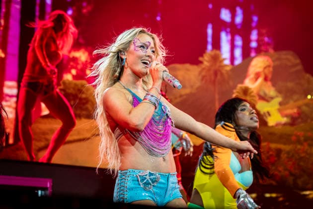 Roskilde Festival The Swedish singer Zara Larsson on the Orange Stage at Roskilde Festival, Denmark, Saturday, July 4, 2026. (Photo: Sebastian Elias Uth Ritzau Scanpix) , Denmark *** Roskilde Festival: Swedish singer Zara Larsson on the Orange Stage at Roskilde Festival in Denmark on Saturday, July 4, 2026. Photo by Sebastian Elias Uth, Ritzau Scanpix, Denmark  Copyright: SebastianxEliasxUthx spdk20260705-001145-L