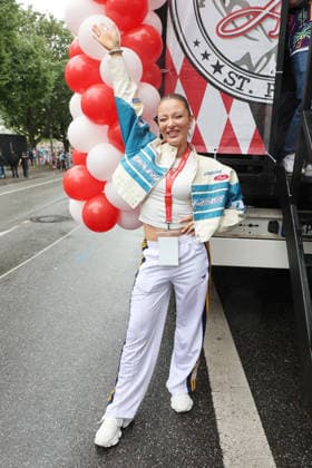 Schlagermove Hamburg Joelina Drews, Schlagermove, Heiligengeistfeld Hamburg, 04.07.2026 *** Schlagermove Hamburg Joelina Drews, Schlagermove, Heiligengeistfeld, Hamburg, July 4, 2026 Copyright: xEventpressxBecherx