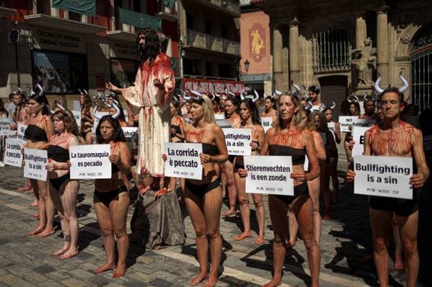 Animal rights activists protest in Pamplona ahead of San Fermin Festival PAMPLONA, SPAIN JULY 5, 2026: Animal rights activists from PETA (People for the Ethical Treatment of Animals) and AnimaNaturalis take part in a demonstration against bullfighting and the Running of the Bulls in Pamplona, Spain, on July 5, 2026, ahead of the San Fermin Festival. The annual festival, which begins on July 6, is internationally known for its traditional bull runs and bullfights, practices that the organizations oppose on animal welfare grounds. Pamplona Navarre Spain Copyright: x xGarixGaraialdex xJNAxPressx