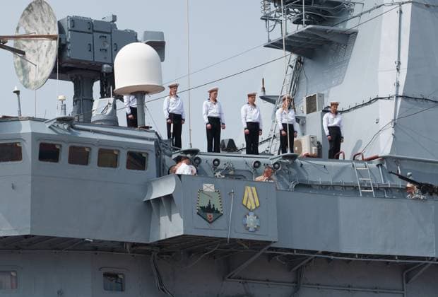 China Russia Naval Drills 9200270 05.07.2026 Crew members of the Russian Pacific Fleet™s guards guided-missile cruiser Varyag attend a welcoming ceremony upon arrival at the Qingdao naval base in Shandong Province, China. Russian warships arrived in Qingdao ahead of Maritime Interaction-2026, an annual joint naval exercise held by Russia and China in the Yellow Sea from July 6 to 13. Anna Ratkoglo Sputnik Qingdao China  Copyright: xAnnaxRatkoglox