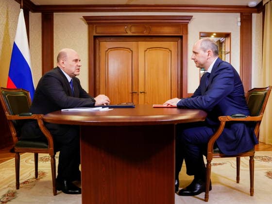 RUSSIA, YEKATERINBURG - JULY 5, 2026: Russia s Prime Minister Mikhail Mishustin (L) and Sverdlovsk Region Governor Denis Pasler hold a meeting at Koltsovo International Airport. Mikhail Mishustin is on a working visit to Yekaterinburg to participate in the 16th Innoprom International Industrial Exhibition, which is taking place on 6-9 July Yekaterinburg Russia  - ZUMAt113 20260705_zaa_t113_185 Copyright: xDmitryxAstakhovx