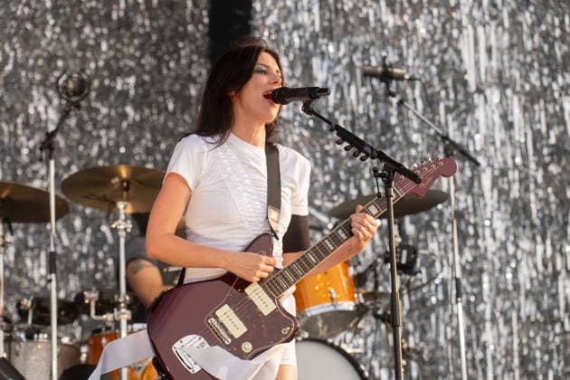 Wolf Alice in concert at Finsbury Park in London, UK on 05 July 2026 Ellie Rowsell performing with Wolf Alice in concert at Finsbury Park in London, UK on 05 July 2026, Credit:Stephen Keable Avalon UK, Greater London, London, Finsbury Park  Copyright: xStephenxKeablex xAvalonx 1114661826