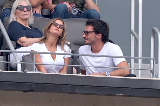 2026 World Cup - Mats Hummels With Gilfriend Mats Hummels with gilfriend German model and influencer Nicola Cavanis attend the match Brazil vs Norway FIFA World Cup 2026 at the New York New Jersey Stadium, NJ on July 5, 2026. Photo by Charles Guerin ABACAPRESS.COM East Rutherford NJ  Copyright: xGuerinxCharles ABACAx