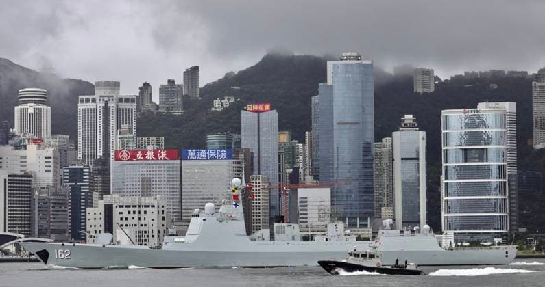 July 6, 2026, Hong Kong, China: PLA Navy Ship, guided missile destroyer NANNING leaving Victoria Harbour this morning after 5 days of port visit in Hong Kong.July-6,2026Hong Kong.ZUMA Hong Kong China - ZUMAl137 20260706_fap_l137_006 Copyright: xLiauxChung-renx
