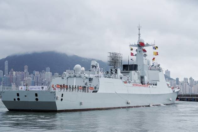 HONG KONG, CHINA - JULY 06: Guided-missile destroyer Nanning sails away from Stonecutters Island naval base on July 6, 2026 in Hong Kong, China. A Chinese People s Liberation Army (PLA) Navy fleet, consisting of the guided-missile destroyer Nanning and guided-missile frigate Hengyang, departed from Hong Kong Garrison s naval base on Stonecutters Island after concluding a five-day open-house events and cultural exchange activities.  Copyright: xChinaxNewsxServicex 111652583572