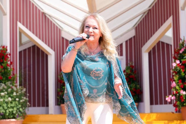 Nicole - Immer wieder sonntags 2026-06 Nicole (deutsche Schlagersängerin). ARD-Unterhaltungsshow Immer wieder sonntags. TV-Aufzeichnung und Live-Übertragung vom 05.07.2026 aus dem Wasserpark Rulantica, Rust. Baden-Württemberg, Deutschland. *** Nicole, Immer wieder sonntags, June 6, 2026; Nicole, German pop singer; ARD entertainment show Immer wieder sonntags ; TV recording and live broadcast on July 5, 2026, from Rulantica Water Park, Rust, Baden-Württemberg, Germany
