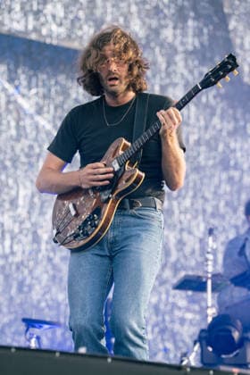 Wolf Alice Performs At Finsbury Park - London Joff Oddie of Wolf Alice performs in support of Wolf Alice at Finsbury Park on July 05, 2026 in London, England. Photo by LounisPhotography ABACAPRESS.COM London United Kingdom  Copyright: xLounisPhotography ABACAx