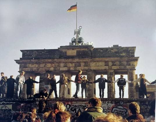 RECORD DATE NOT STATED The fall of the Berlin Wall in November 1989. The fall of the Berlin Wall in November 1989. The Revolutions of 1989, also known as the Fall of Communism, was a wave of liberal democracy movements that resulted in the collapse of most Marxist?Leninist governments in the Eastern Bloc and other parts of the world. Editorial Use only. All other uses to be cleared for permission with WHA or representative agent., WHA_197_1309.JPG.jpg, Berlin Wall; Fall of Communism; Revolutions of 1989; liberal democracy movements; collapse of Marxist-Leninist governments; Eastern Bloc; wave of change; historical event; political transformation; end of Cold War; freedom movements; revolution; historical milestone; political upheaval; democ Copyright: xWorldxHistoryxArchivex