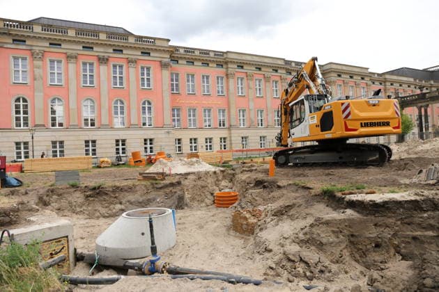 Die Baustelle zur Neugestaltung des Steubenplatzes in Potsdam, 5. Juli 2026. Neugestaltung Steubenplatz Potsdam *** The construction site for the redesign of Steubenplatz in Potsdam, July 5, 2026 Redesign of Steubenplatz in Potsdam