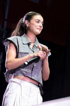 MADO 2026 Festival - Lucia de la Puerta The singer Lucia de la Puerta performs during the MADO 2026 Festival, in the Plaza de las Reinas in Madrid. Madrid Spain Copyright: xAtilanoxGarciax xSOPAxImagesx photo01480
