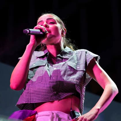 MADO 2026 Festival - Lucia de la Puerta The singer Lucia de la Puerta performs during the MADO 2026 Festival, in the Plaza de las Reinas in Madrid. Madrid Spain Copyright: xAtilanoxGarciax xSOPAxImagesx photo01501