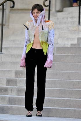 PFW Haute Couture Schiaparelli Outside Arrivals JR Emma Corrin arriving at the Schiaparelli show during Haute Couture Fashion Week in Paris, France, on 6 July 2026. Photo by Julien Reynaud APS-Medias ABACAPRESS.COM Paris France  Copyright: xReynaudxJulien APS-Medias ABACAx