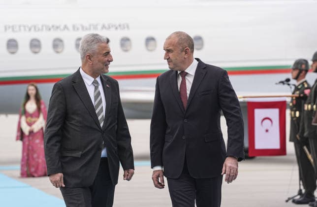 Ahead of 36th NATO Summit in Ankara ANKARA, TURKIYE - JULY 06: Turkish Minister of Trade Omer Bolat (L) welcomes Bulgarian President Rumen Radev (R) with an official ceremony upon his arrival at Esenboga Airport ahead of the 36th NATO Heads of State and Government Summit in Ankara, Turkiye, on July 06, 2026. Metin Aktas Anadolu Ankara Turkey. Editorial use only. Please get in touch for any other usage.  Copyright: x2026xAnadoluxMetinxAktaÅüx