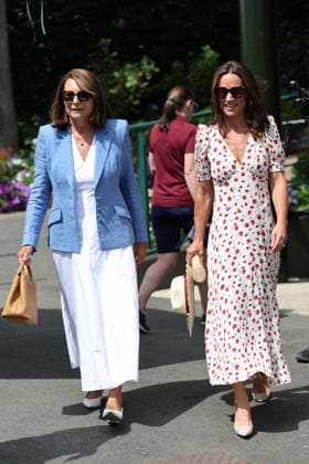 . 06 07 2026. London, United Kingdom. Carole and Pippa Middleton arriving on day eight of the Wimbledon Tennis Championships in London.  xStephenxLockx xi-Imagesx IIM-26885-0006