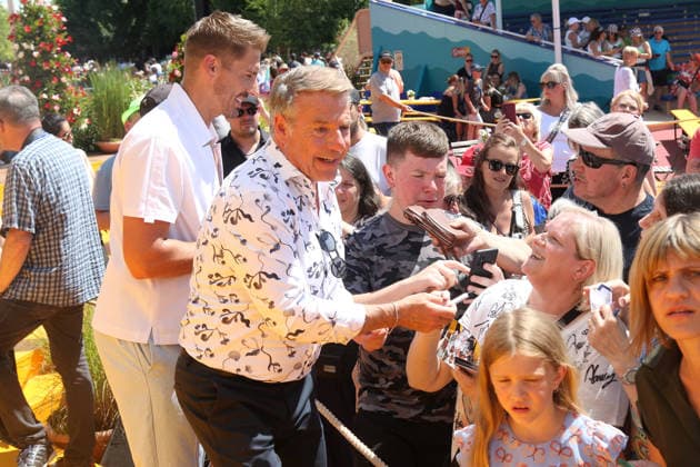 Immer wieder Sonntags 2026 - Folge 6 Rust, 5.07.2026 Patrick Lindner bei der Live TV Sendung Immer wieder Sonntags (Folge 6) aus dem Wasserpark Rulantica bei Rust Baden Würtenberg Deutschland *** Immer wieder Sonntags 2026, Episode 6, Rust, July 5, 2026: Patrick Lindner on the live TV show Immer wieder Sonntags, Episode 6, broadcast from the Rulantica Water Park in Rust, Baden-Württemberg, Germany Copyright: xMatthiasxGränzdörferx