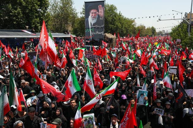 July 6, 2026, Tehran, Iran: Mourners follow a funeral procession for Supreme Leader Ayatollah Ali Khamenei (1939-2026) through the city s centre. Khamenei was killed in a joint US-Israeli airstrike on February 28. Tehran Iran  - ZUMAt113 20260706_zaa_t113_055 Copyright: xValeryxSharifulinx