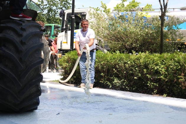 Kosovo dairy farmers pour hundreds of liters of milk outside ministry in protest PRISTINA, KOSOVO - JULY 6: Dairy farmers dump hundreds of liters of milk outside the Ministry of Agriculture, Forestry and Rural Development during a protest in Pristina, Kosovo, on July 6, 2026. The producers stage the demonstration to voice their demands and protest agricultural policies. Erkin Keci Anadolu Pristina Kosovo. Editorial use only. Please get in touch for any other usage.  Copyright: x2026xAnadoluxErkinxKecix