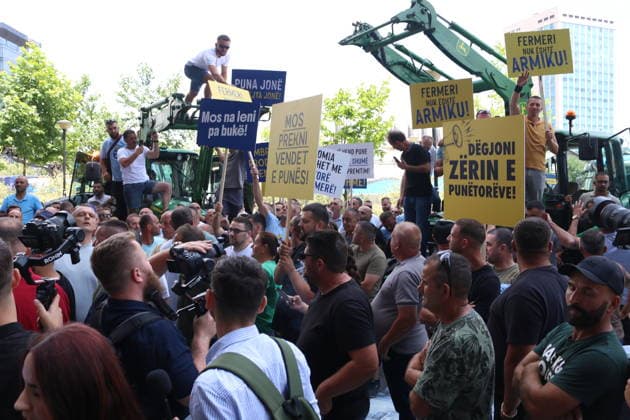 Kosovo dairy farmers pour hundreds of liters of milk outside ministry in protest PRISTINA, KOSOVO - JULY 6: Dairy farmers dump hundreds of liters of milk outside the Ministry of Agriculture, Forestry and Rural Development during a protest in Pristina, Kosovo, on July 6, 2026. The producers stage the demonstration to voice their demands and protest agricultural policies. Erkin Keci Anadolu Pristina Kosovo. Editorial use only. Please get in touch for any other usage.  Copyright: x2026xAnadoluxErkinxKecix