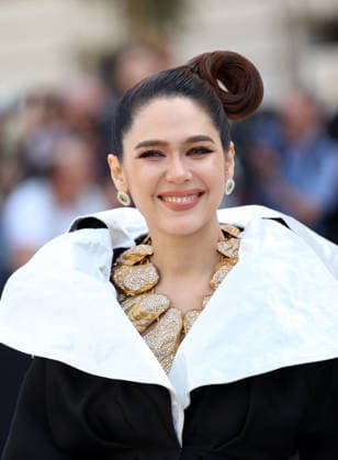 Schiaparelli - Outside Arrivals Chompoo Araya Alberta Hargate during Day One of Paris Fashion Week - Haute Couture Spring Summer 2026 2027 on July 06, 2026 in Paris, France.  Copyright: xDidierxFereyx