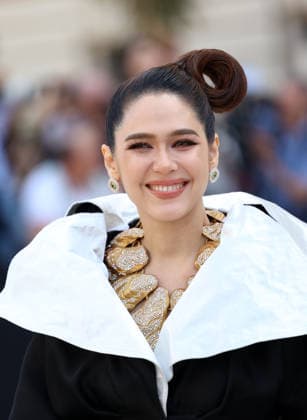 Schiaparelli - Outside Arrivals Chompoo Araya Alberta Hargate during Day One of Paris Fashion Week - Haute Couture Spring Summer 2026 2027 on July 06, 2026 in Paris, France.  Copyright: xDidierxFereyx
