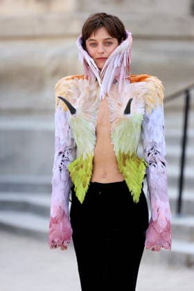 Schiaparelli - Outside Arrivals Emma Corrin arrives for the Schiaparelli Women Haute Couture Fall Winter 2026-2027 on July 06, 2026 in Paris, France.  Copyright: xDidierxFereyx