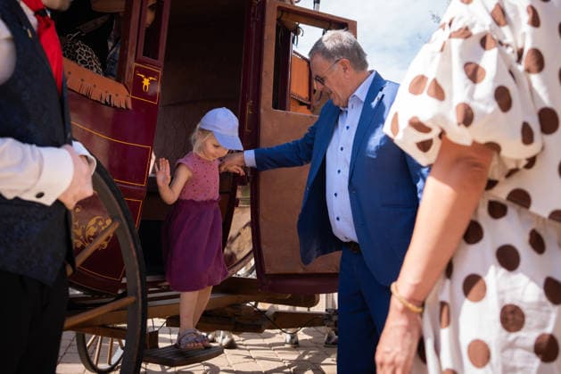 Eröffnung, Europa Park Kinderhaus Kleine Helden, RTL, Wir helfen Kindern, ; Roland Mack, Rust Europa Park Deutschland *** Grand Opening, Europa-Park Kleine Helden Children s House, RTL, Wir helfen Kindern, Roland Mack, Rust, Europa-Park, Germany Copyright: xFINLEYxMÖRCHx