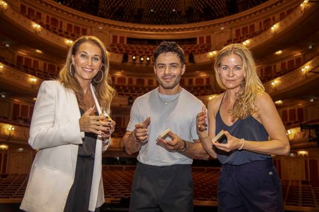 ABB STOMP: Caroline Beil, Aram Arami, and Jessica Ginkel on stage during a photo op for TV to promote STOMP s guest performance at the Staatsoper Unter den Linden in Berlin on July 6, 2026, Berlin, Germany