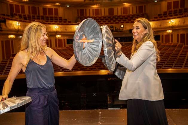 ABB STOMP Jessica Ginkel Caroline Beil Trash Can Lid on Stage During the Photo TV Call for STOMP s Guest Performance at the Staatsoper Unter den Linden, Berlin, on July 6, 2026, Berlin, Germany